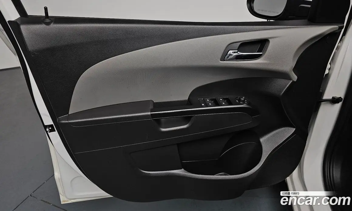 Chevrolet Aveo 2017 1.4 автомат (гидро), фото 13 Chevrolet Aveo 2017 1.4 автомат (гидро), фото 13