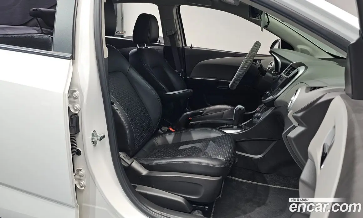 Chevrolet Aveo 2017 1.4 автомат (гидро), фото 15 Chevrolet Aveo 2017 1.4 автомат (гидро), фото 15