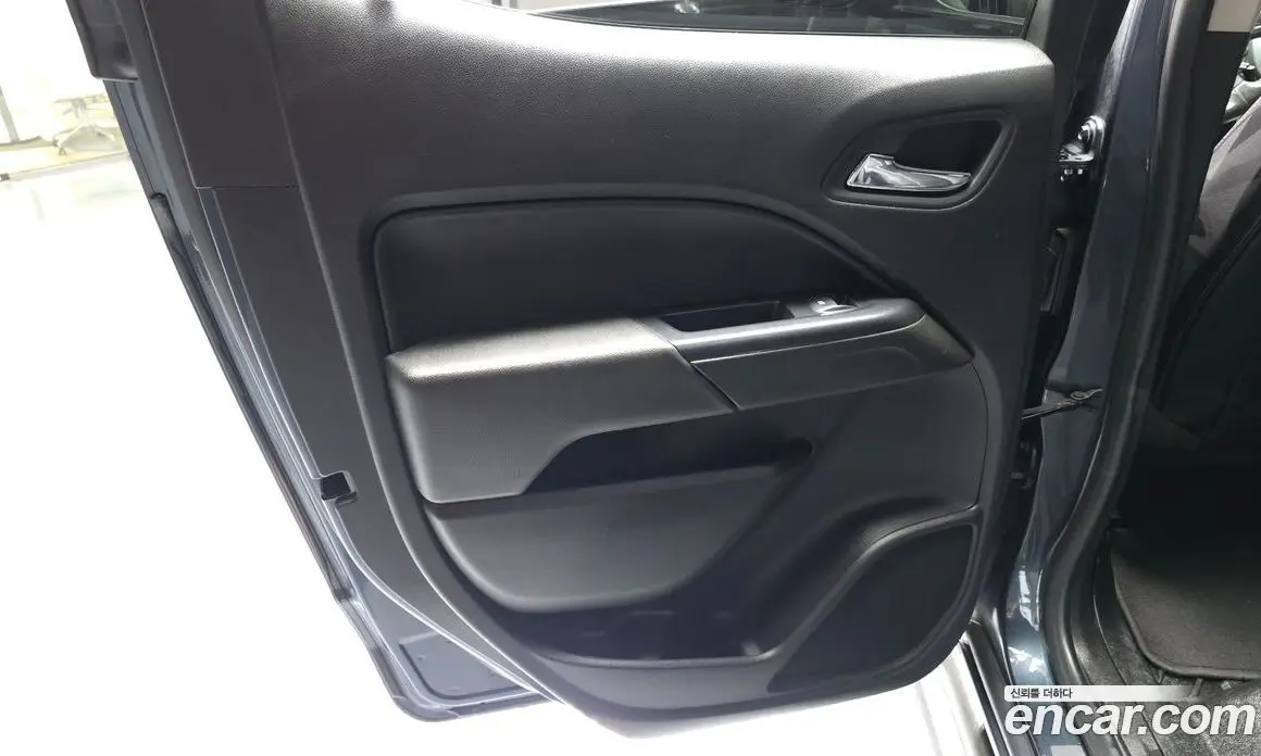 Chevrolet Colorado 2020 3.6 автомат (гидро), фото 15
