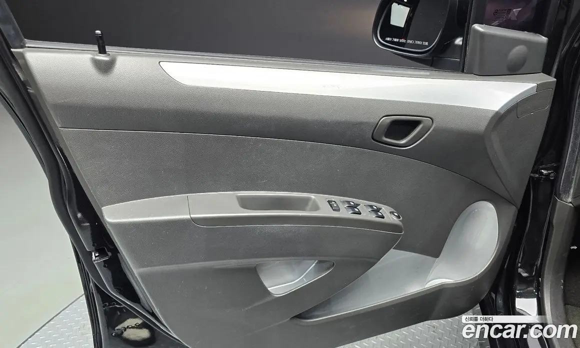Chevrolet Spark 2013 1.0 автомат (гидро), фото 14