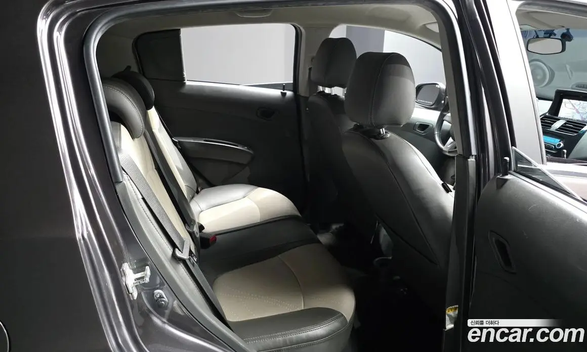 Chevrolet Spark 2014 1.0 автомат (гидро), фото 17 Chevrolet Spark 2014 1.0 автомат (гидро), фото 17