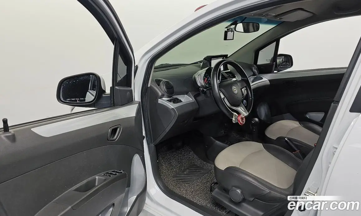 Chevrolet Spark 2014 1.0 автомат (гидро), фото 13 Chevrolet Spark 2014 1.0 автомат (гидро), фото 13