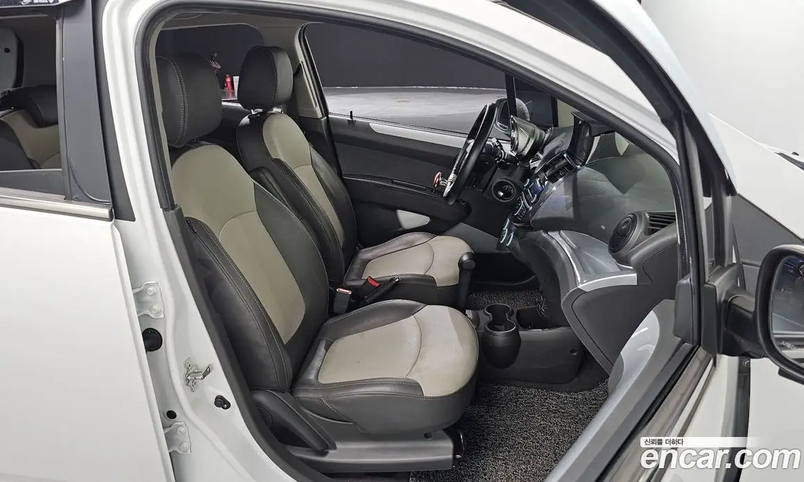 Chevrolet Spark 2014 1.0 автомат (гидро), фото 16 Chevrolet Spark 2014 1.0 автомат (гидро), фото 16