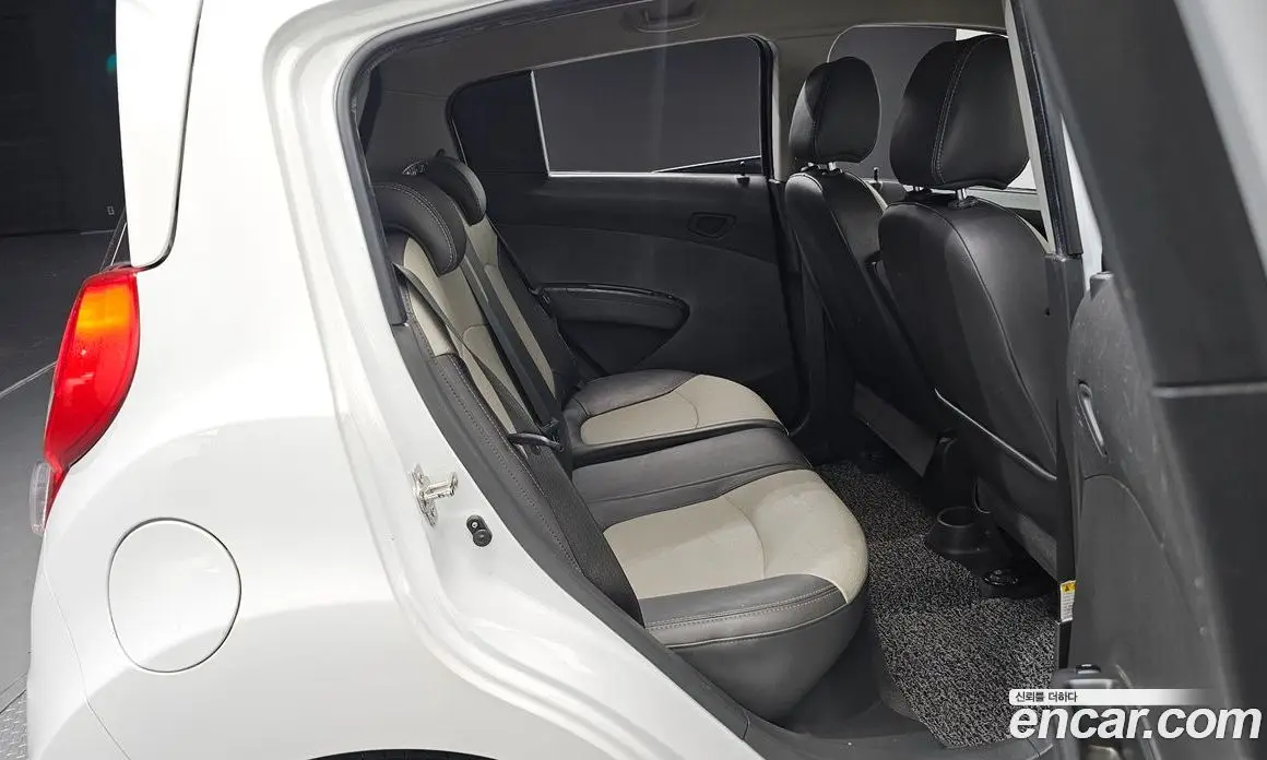 Chevrolet Spark 2014 1.0 автомат (гидро), фото 17 Chevrolet Spark 2014 1.0 автомат (гидро), фото 17
