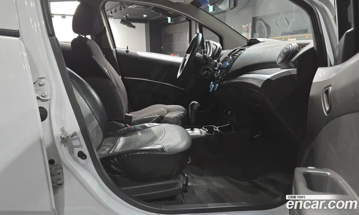 Chevrolet Spark 2015 1.0 автомат (гидро), фото 16