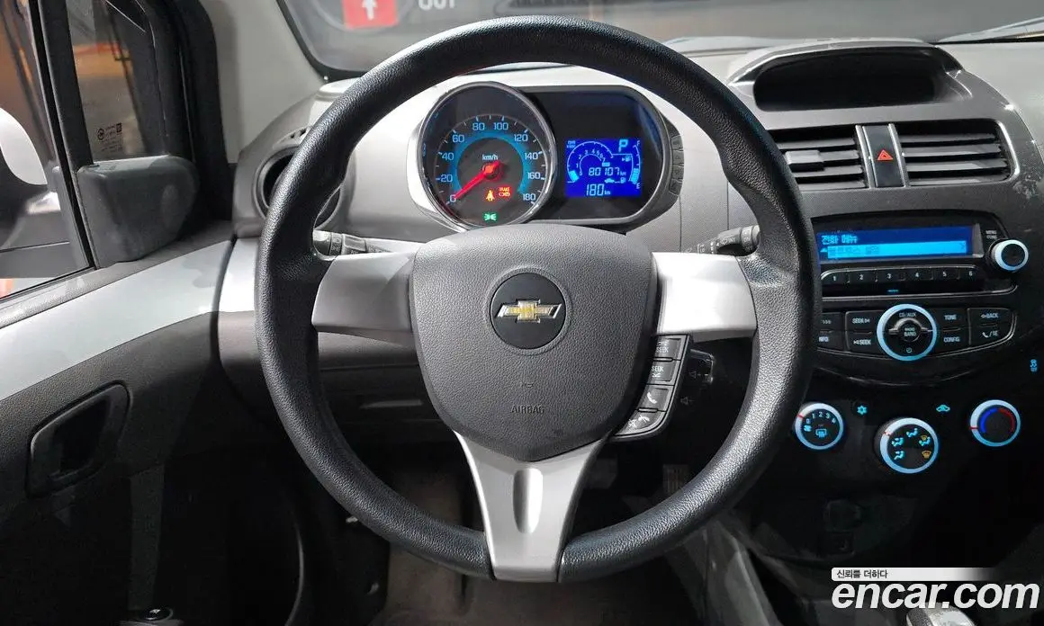 Chevrolet Spark 2015 1.0 автомат (гидро), фото 19