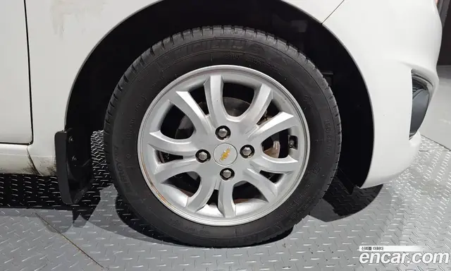 Chevrolet Spark 2015 1.0 автомат (гидро), миниатюра 7