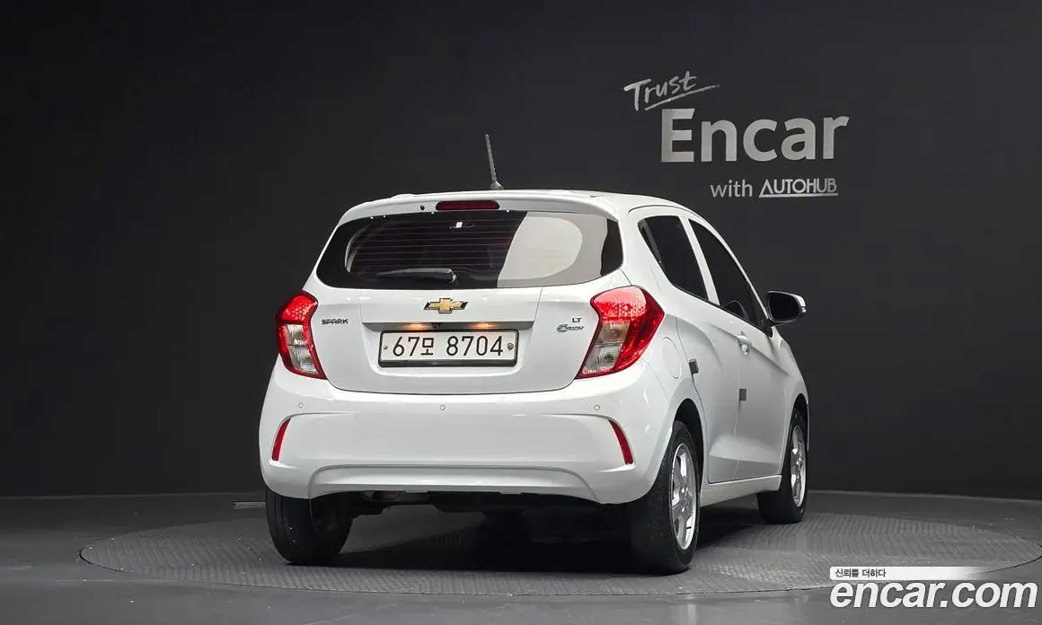 Chevrolet Spark 2017 1.0 автомат (гидро), фото 4 Chevrolet Spark 2017 1.0 автомат (гидро), фото 4