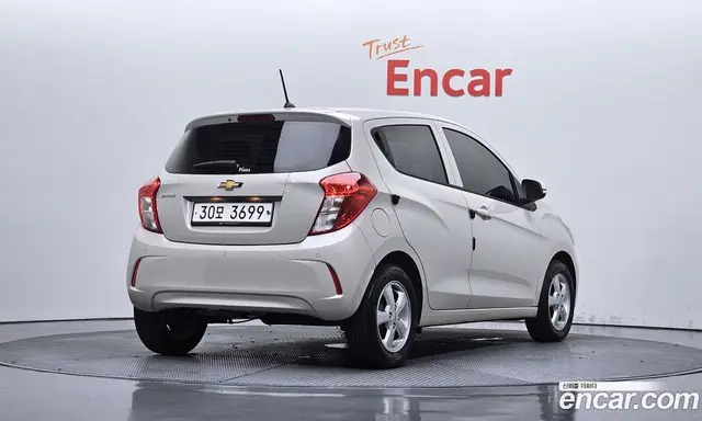 Chevrolet Spark 2019 1.0 автомат (гидро), миниатюра 2