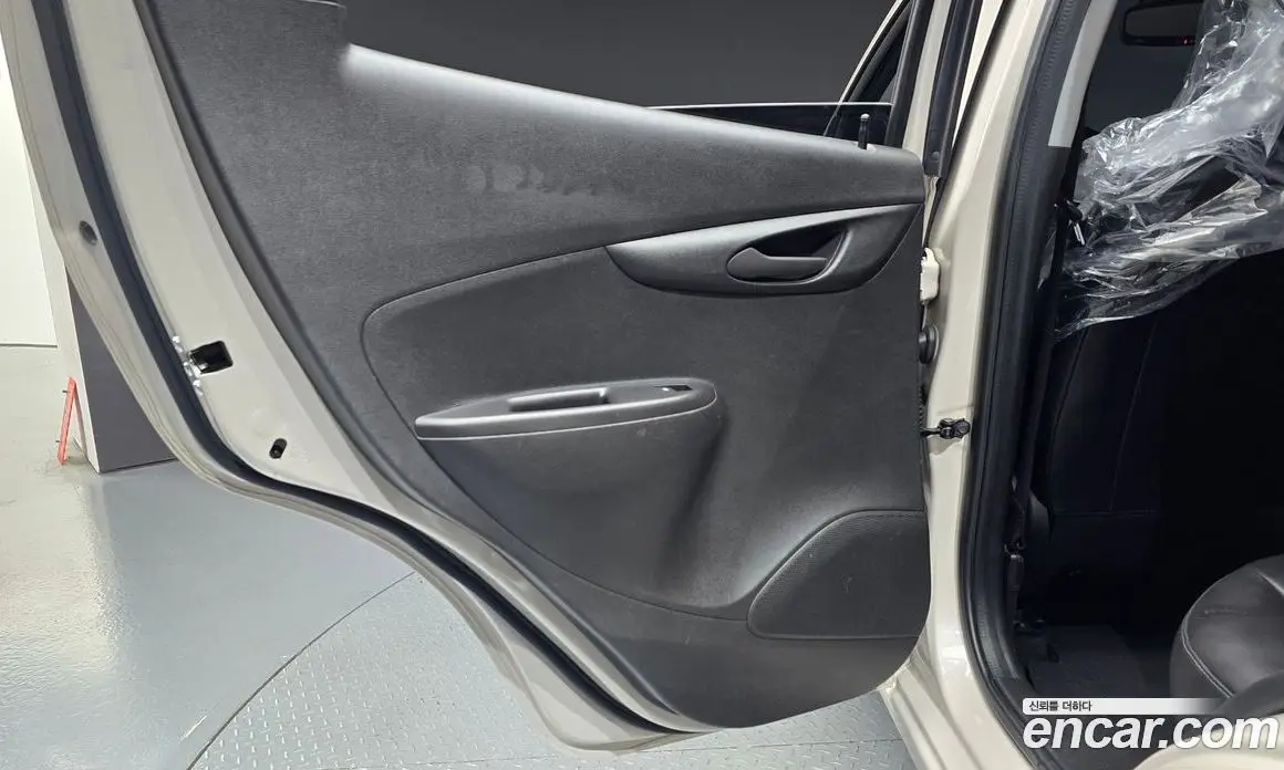 Chevrolet Spark 2019 1.0 автомат (гидро), фото 15 Chevrolet Spark 2019 1.0 автомат (гидро), фото 15