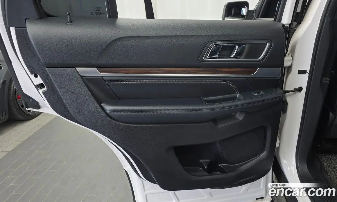 Ford Explorer 2018 2.3 автомат (гидро), фото 15