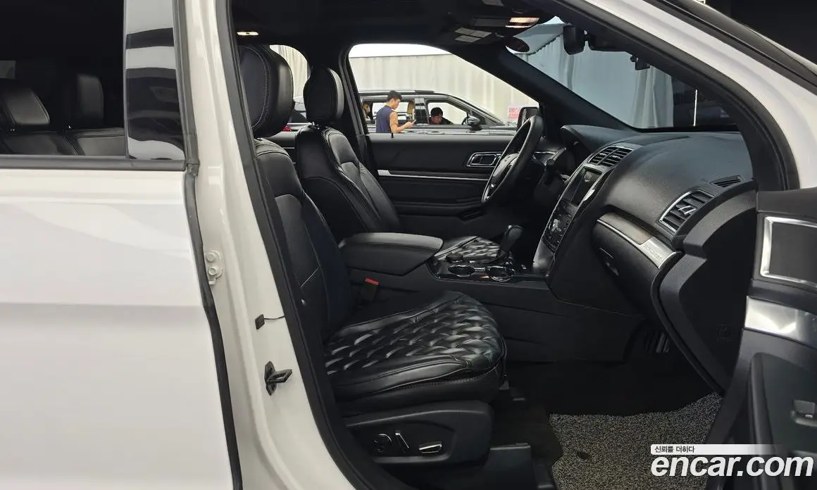 Ford Explorer 2018 2.3 автомат (гидро), фото 16
