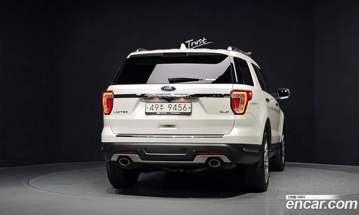 Ford Explorer 2018 2.3 автомат (гидро), фото 4