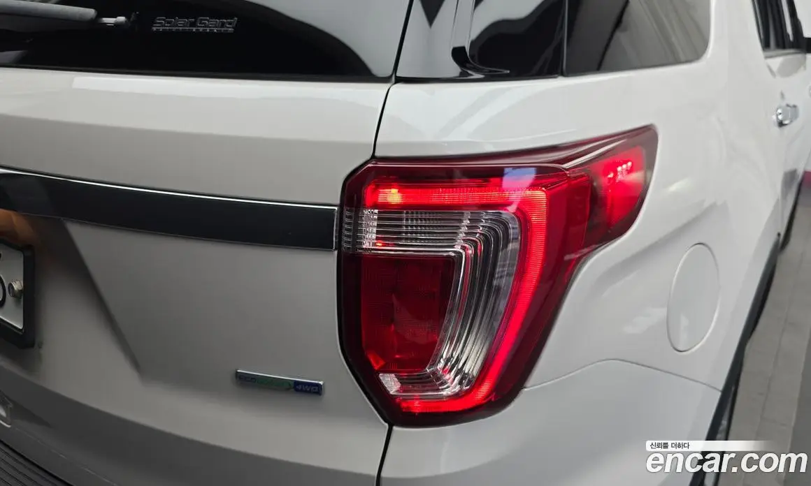 Ford Explorer 2018 2.3 автомат (гидро), фото 9