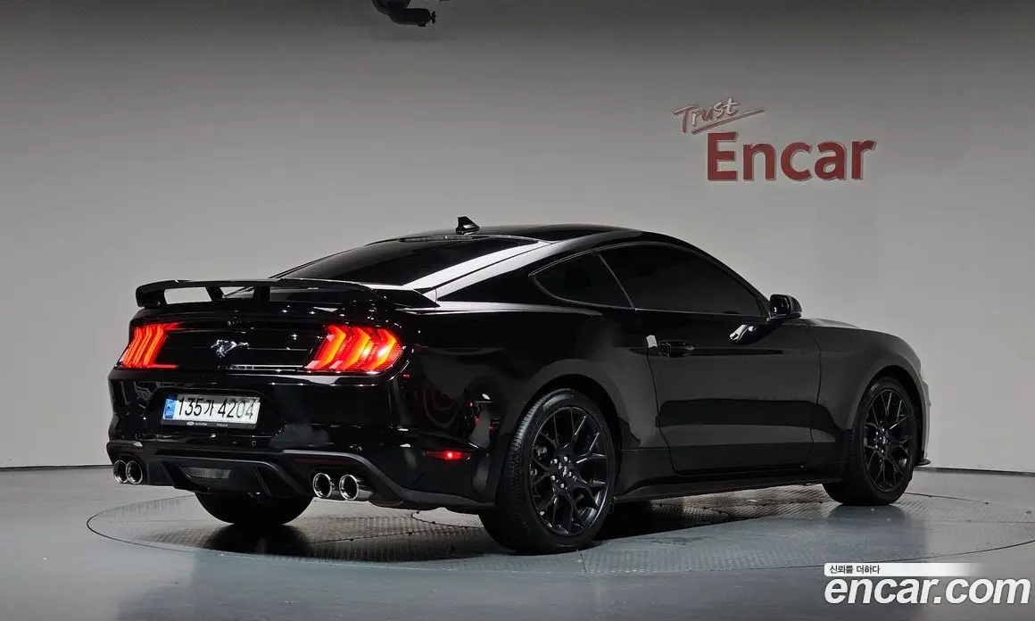 Ford Mustang 2020 2.3 автомат (гидро), фото 2 Ford Mustang 2020 2.3 автомат (гидро), фото 2