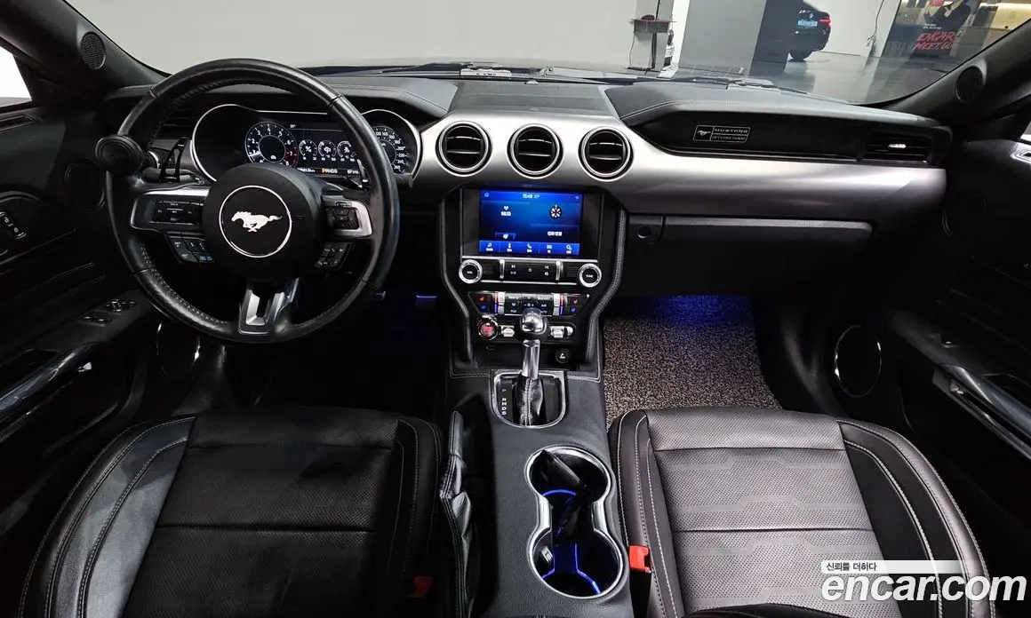 Ford Mustang 2020 2.3 автомат (гидро), фото 10 Ford Mustang 2020 2.3 автомат (гидро), фото 10