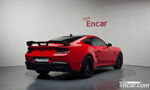 Ford Mustang 2024 5.0 автомат (гидро), миниатюра 2