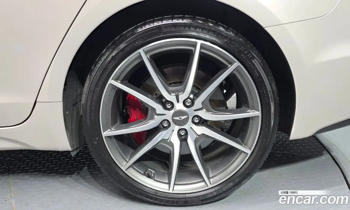 Genesis G70 2018 2.0 автомат (гидро), фото 7 Genesis G70 2018 2.0 автомат (гидро), фото 7