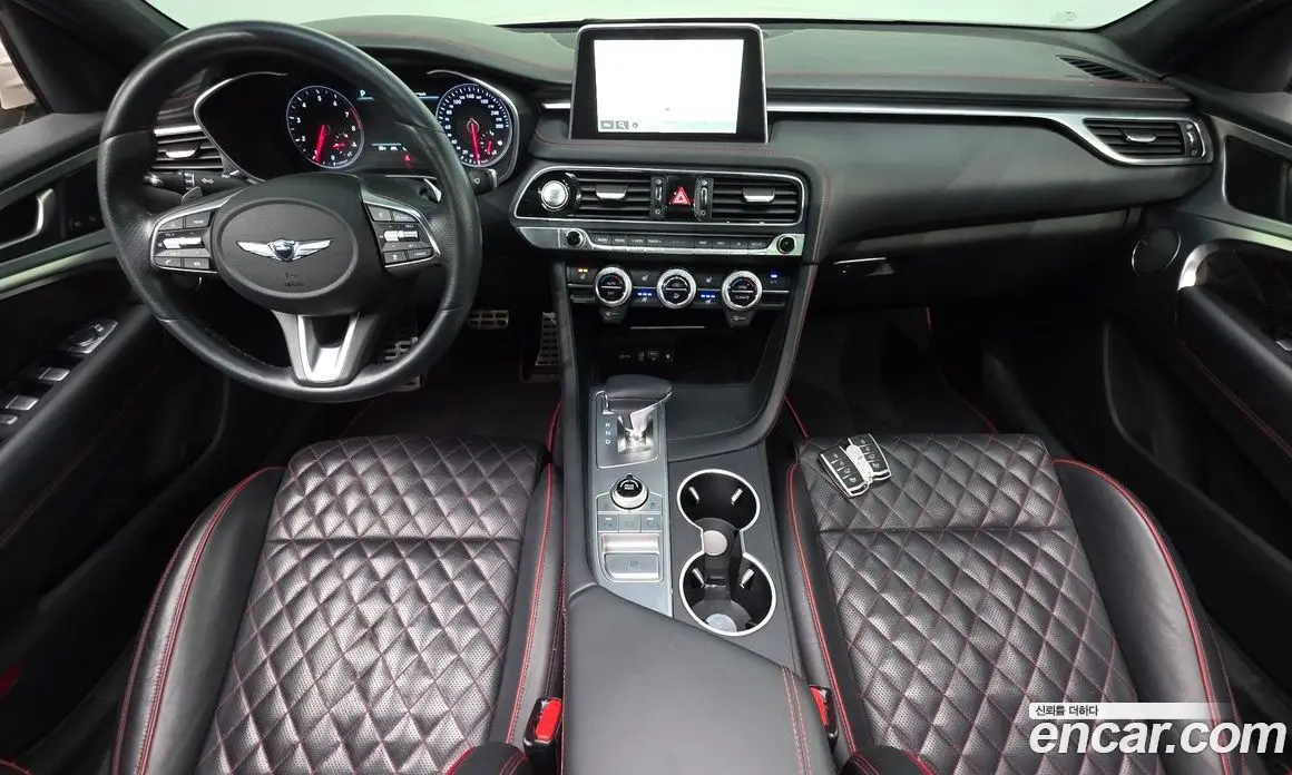 Genesis G70 2018 2.0 автомат (гидро), фото 10 Genesis G70 2018 2.0 автомат (гидро), фото 10