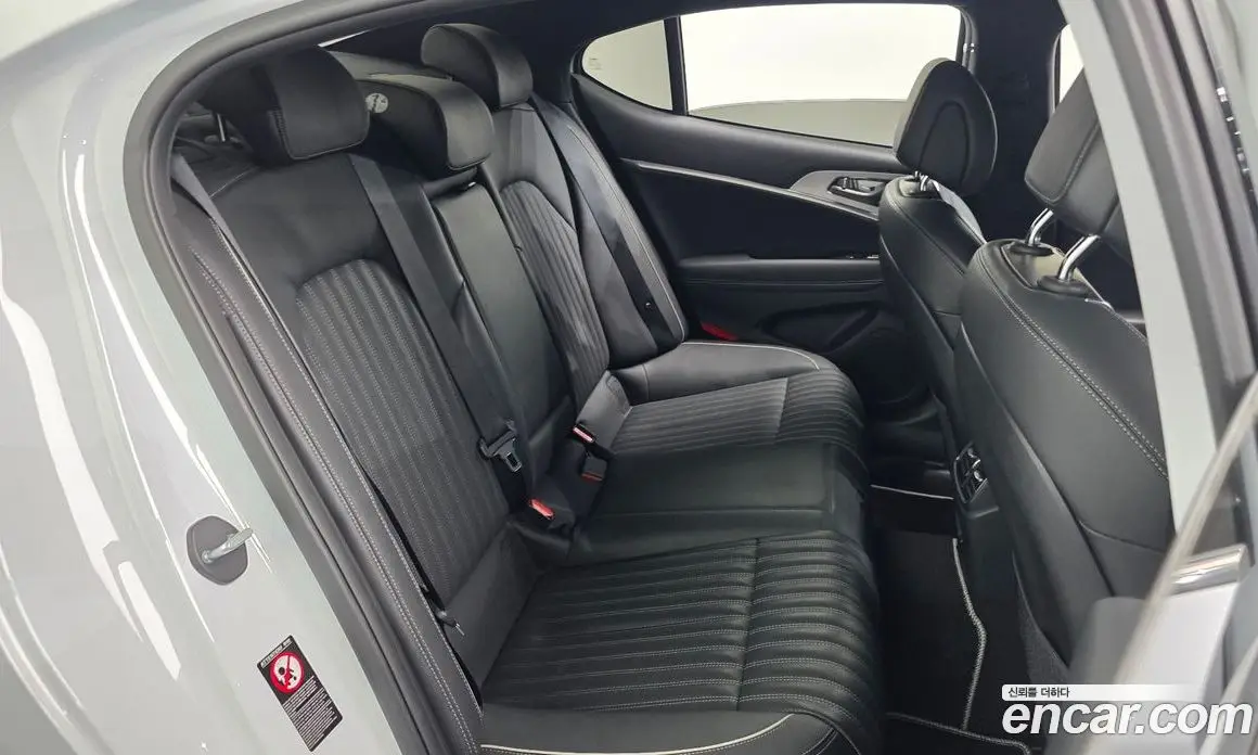 Genesis G70 2018 2.0 автомат (гидро), фото 15 Genesis G70 2018 2.0 автомат (гидро), фото 15