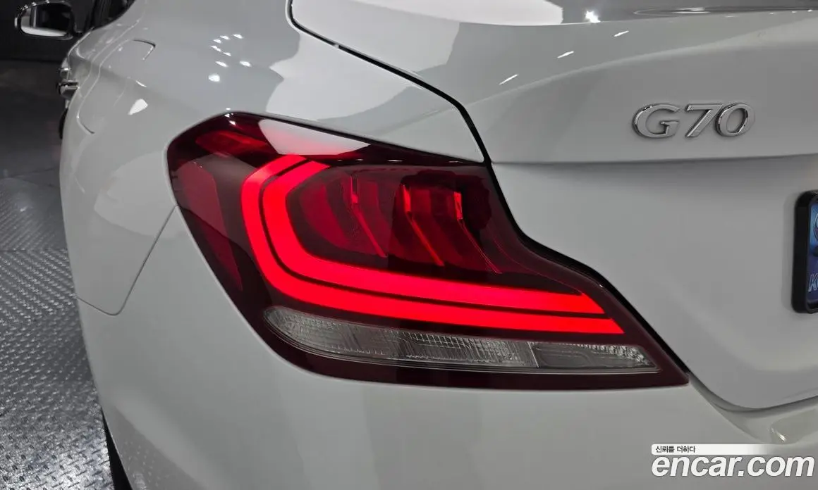 Genesis G70 2018 2.0 автомат (гидро), фото 8 Genesis G70 2018 2.0 автомат (гидро), фото 8