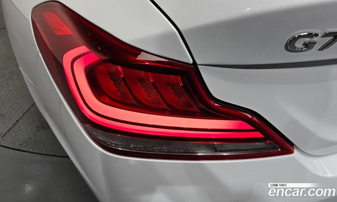 Genesis G70 2018 2.0 автомат (гидро), фото 8 Genesis G70 2018 2.0 автомат (гидро), фото 8