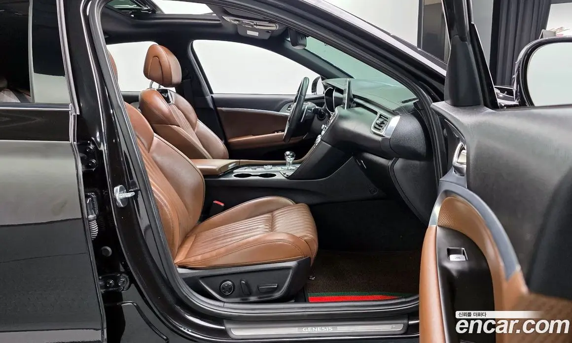 Genesis G70 2019 2.0 автомат (гидро), фото 16 Genesis G70 2019 2.0 автомат (гидро), фото 16
