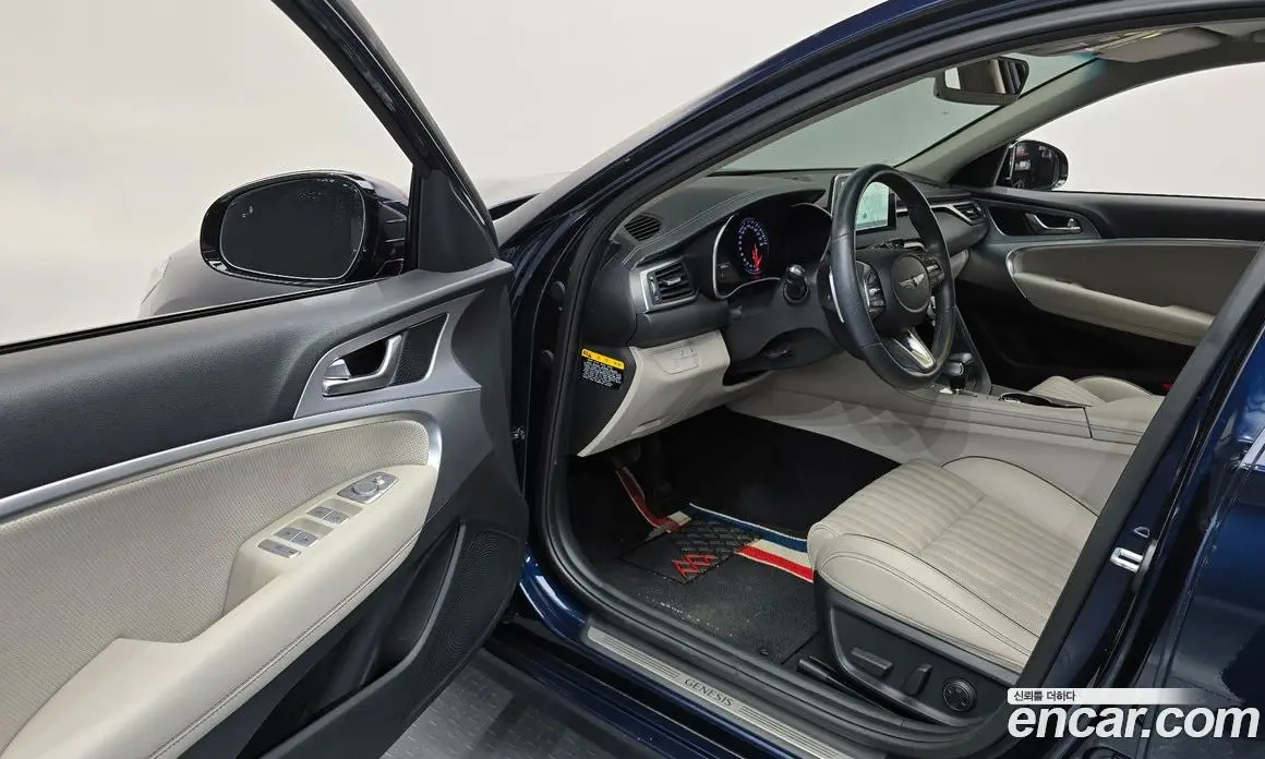 Genesis G70 2019 2.0 автомат (гидро), фото 13 Genesis G70 2019 2.0 автомат (гидро), фото 13