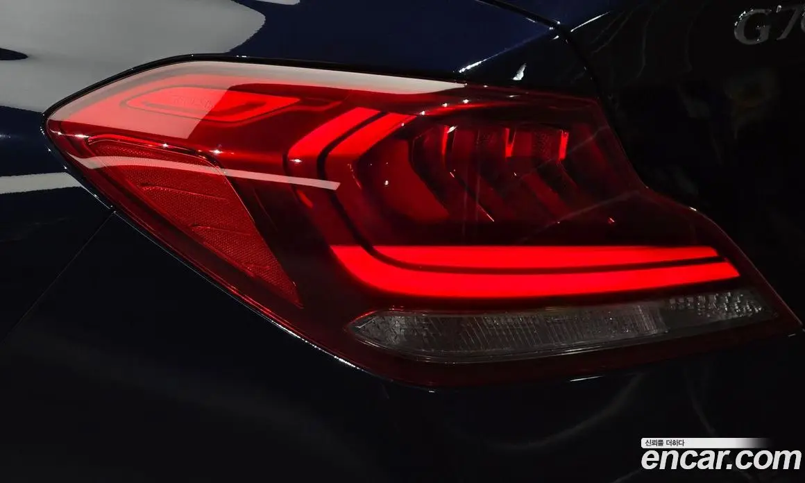 Genesis G70 2019 2.0 автомат (гидро), фото 9 Genesis G70 2019 2.0 автомат (гидро), фото 9