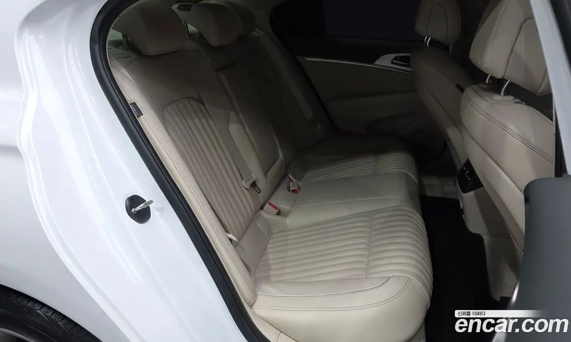 Genesis G70 2020 2.0 автомат (гидро), фото 17