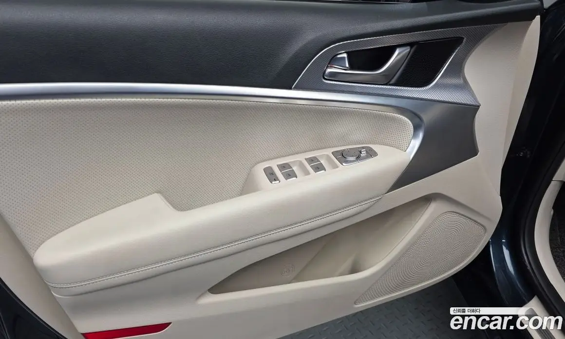 Genesis G70 2021 2.0 автомат (гидро), фото 14 Genesis G70 2021 2.0 автомат (гидро), фото 14