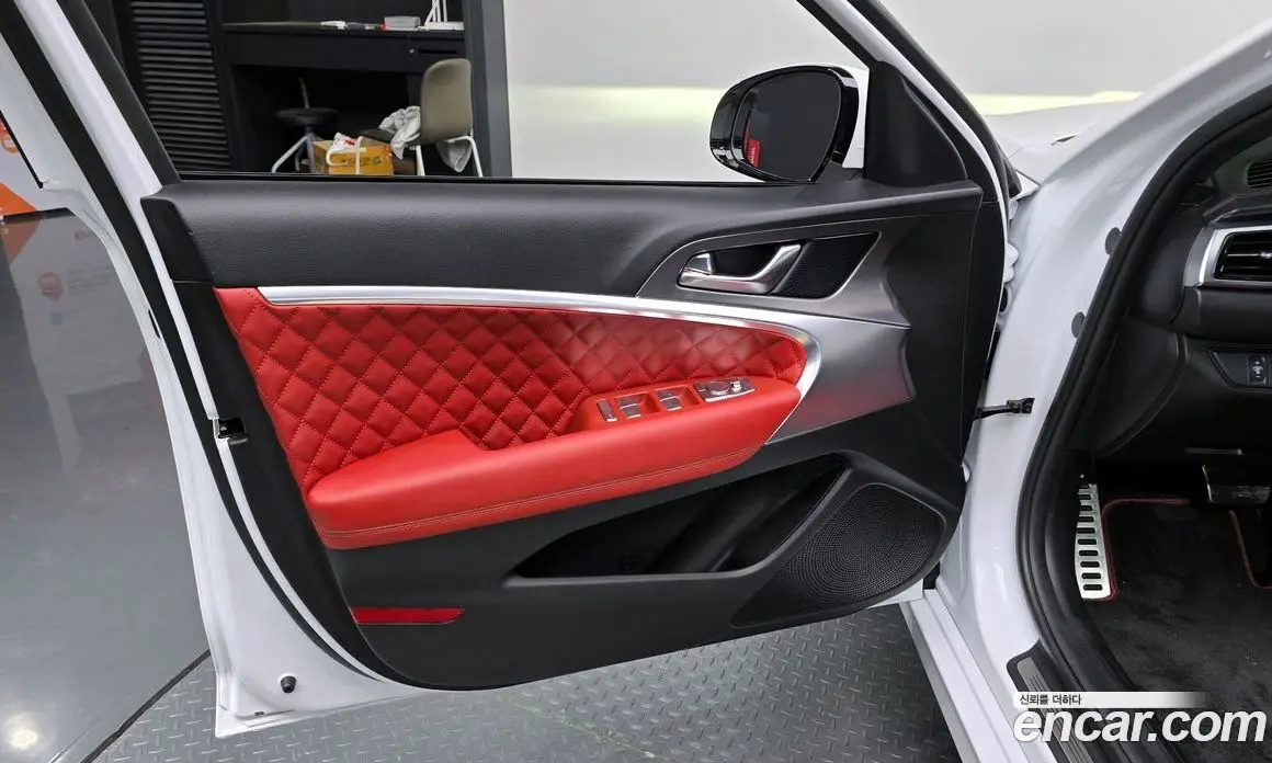 Genesis G70 2025 2.5 автомат (гидро), фото 14