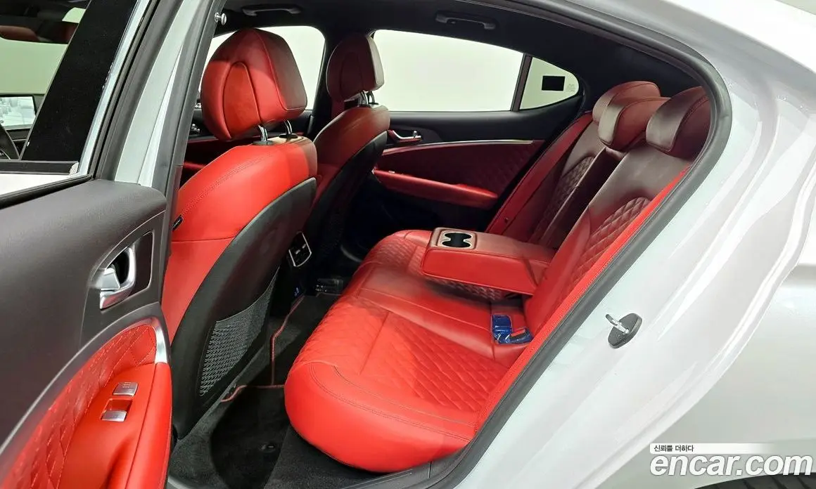 Genesis G70 2025 2.5 автомат (гидро), фото 17
