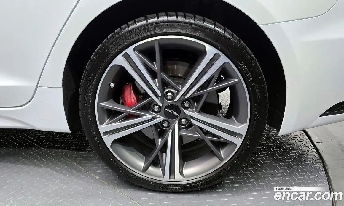 Genesis G70 2025 2.5 автомат (гидро), фото 7