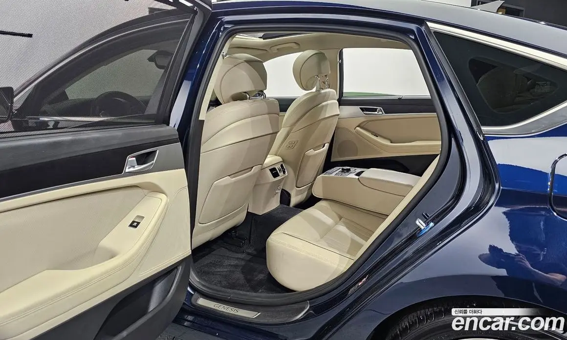Genesis G80 2018 2.2 автомат (гидро), фото 17 Genesis G80 2018 2.2 автомат (гидро), фото 17