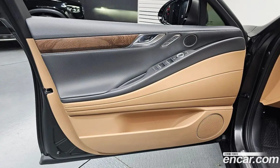 Genesis G80 2023 2.5 автомат (гидро), фото 13