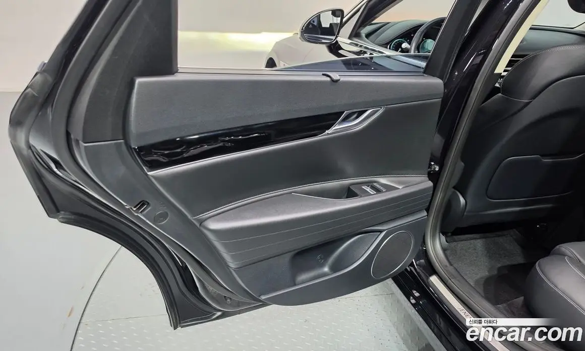 Genesis G80 2023 3.5 автомат (гидро), фото 15
