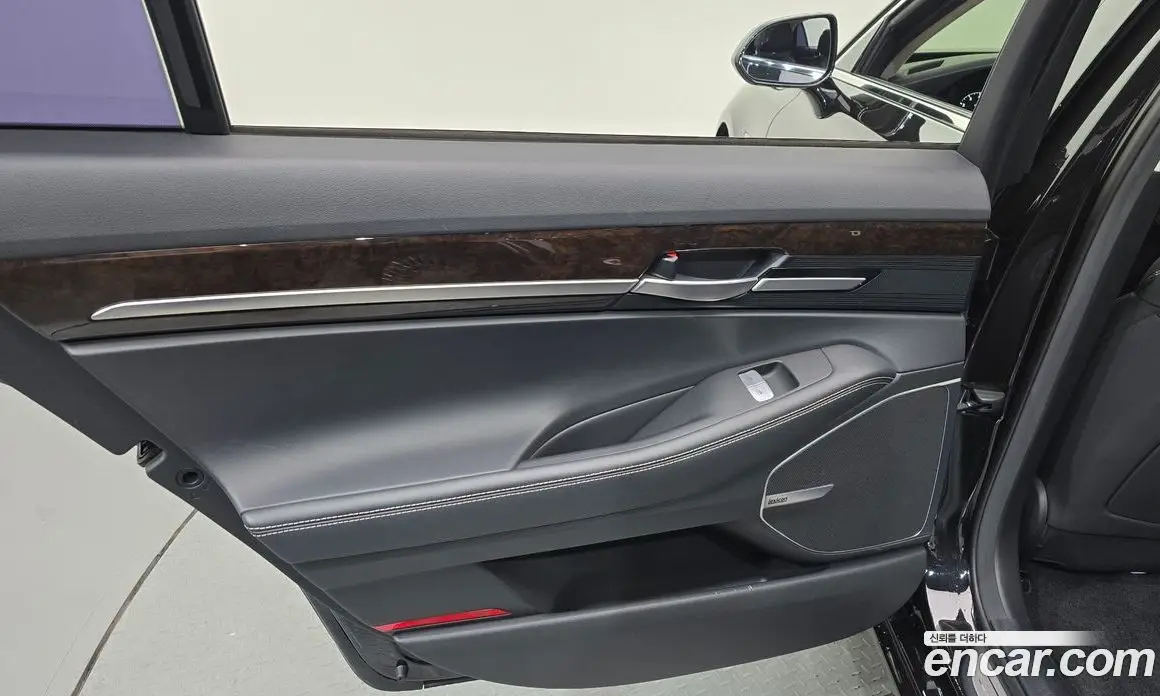 Genesis G90 2019 3.3 автомат (гидро), фото 14 Genesis G90 2019 3.3 автомат (гидро), фото 14