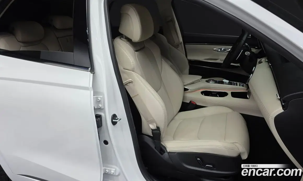 Genesis GV70 2023 2.5 автомат (гидро), фото 16