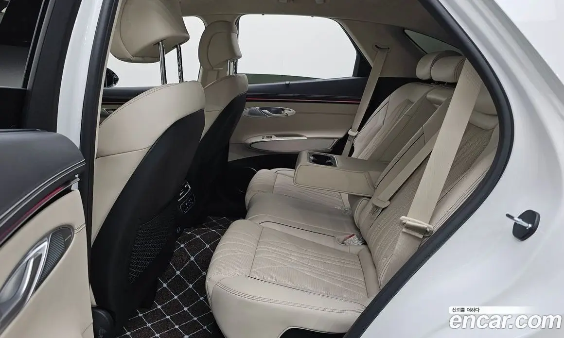 Genesis GV70 2024 3.5 автомат (гидро), фото 15