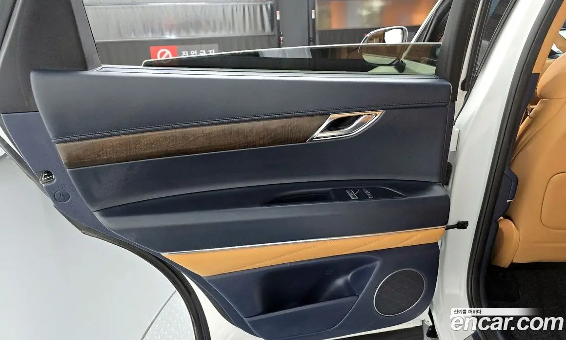 Genesis GV80 2023 2.5 автомат (гидро), фото 15 Genesis GV80 2023 2.5 автомат (гидро), фото 15