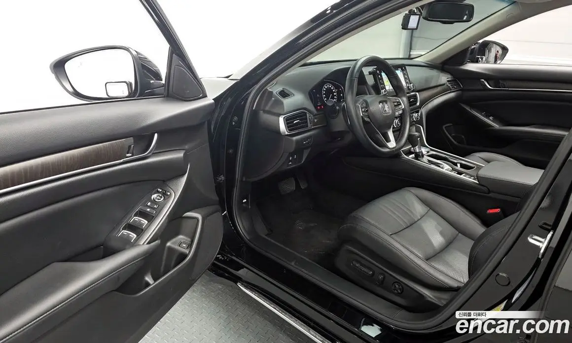 Honda Accord 2021 1.5 автомат (гидро), фото 13 Honda Accord 2021 1.5 автомат (гидро), фото 13
