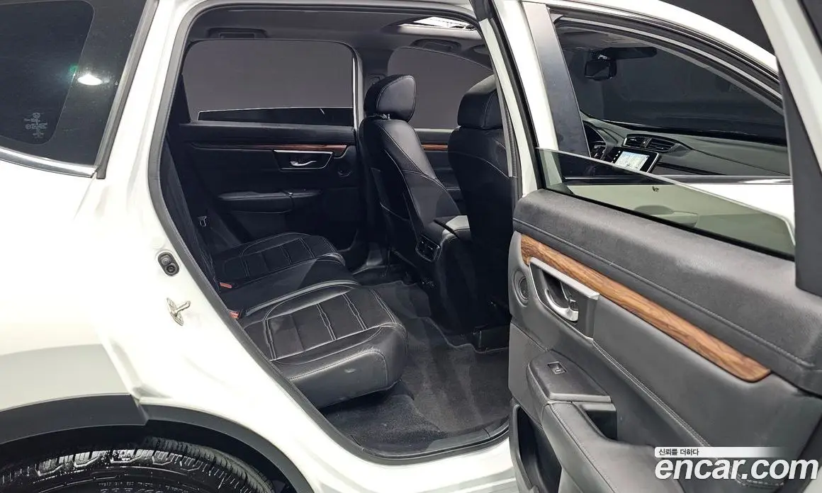 Honda CR-V 2019 1.5 автомат (гидро), фото 17 Honda CR-V 2019 1.5 автомат (гидро), фото 17