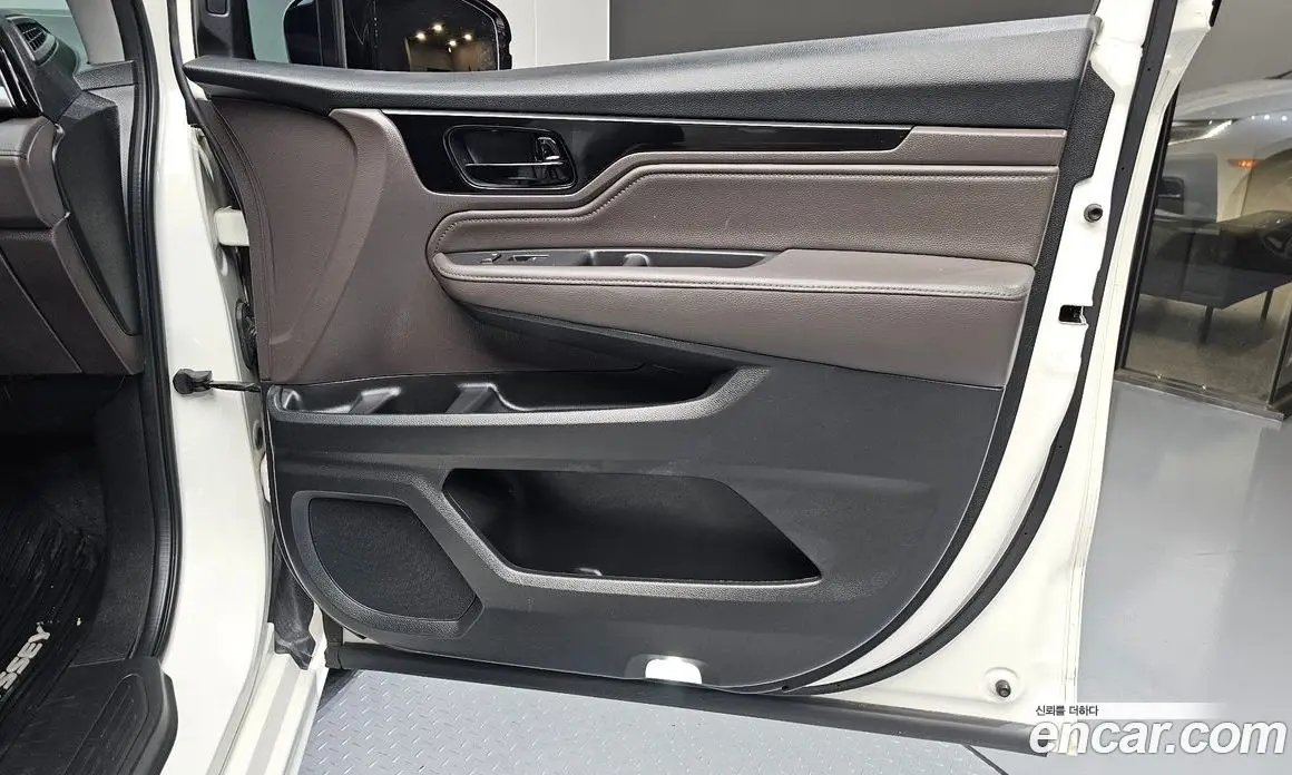 Honda Odyssey 2018 3.5 автомат (гидро), фото 15 Honda Odyssey 2018 3.5 автомат (гидро), фото 15