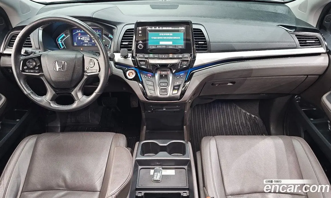 Honda Odyssey 2018 3.5 автомат (гидро), фото 10 Honda Odyssey 2018 3.5 автомат (гидро), фото 10