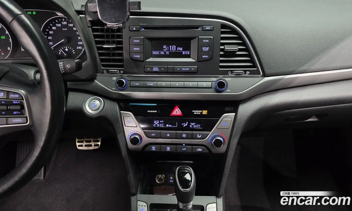 Hyundai Avante 2017 1.6 автомат (гидро), фото 19