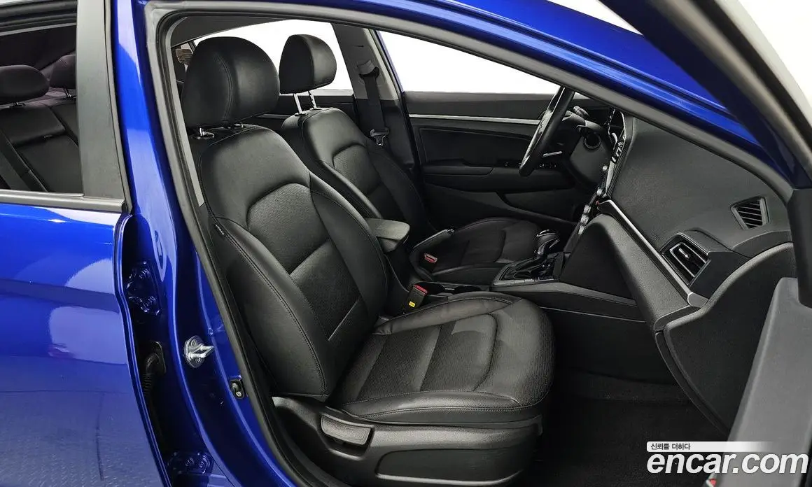 Hyundai Avante 2019 1.6 автомат (гидро), фото 17 Hyundai Avante 2019 1.6 автомат (гидро), фото 17
