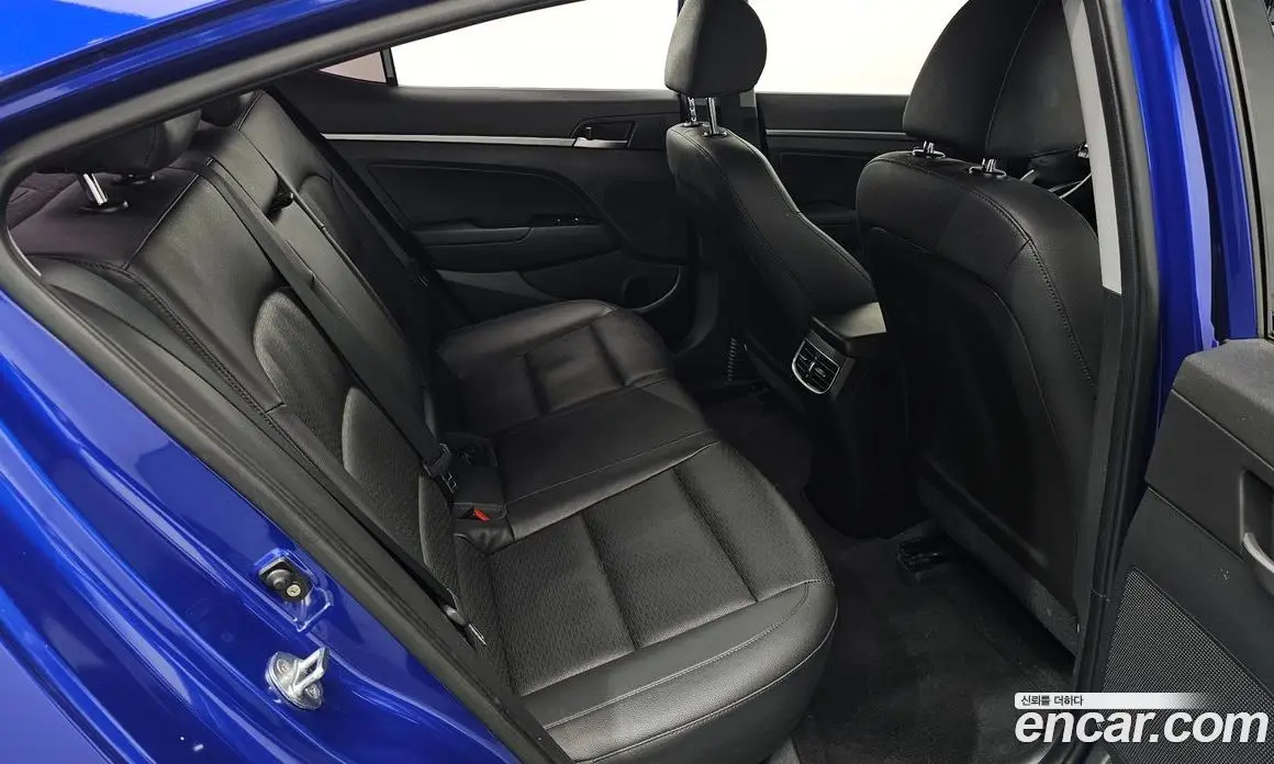 Hyundai Avante 2019 1.6 автомат (гидро), фото 18 Hyundai Avante 2019 1.6 автомат (гидро), фото 18