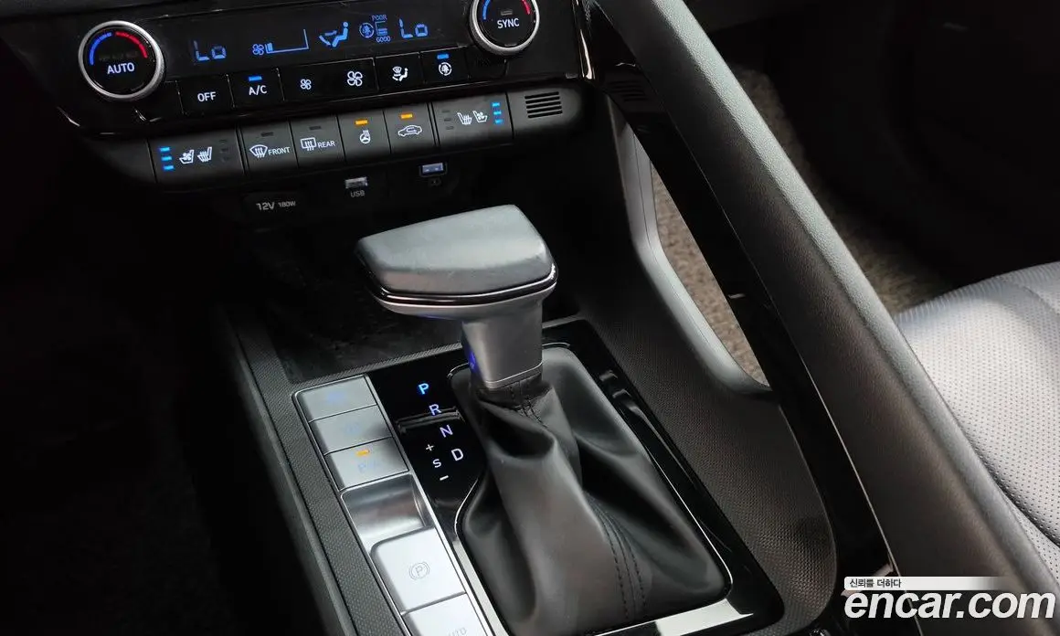 Hyundai Avante 2021 1.6 автомат (гидро), фото 12