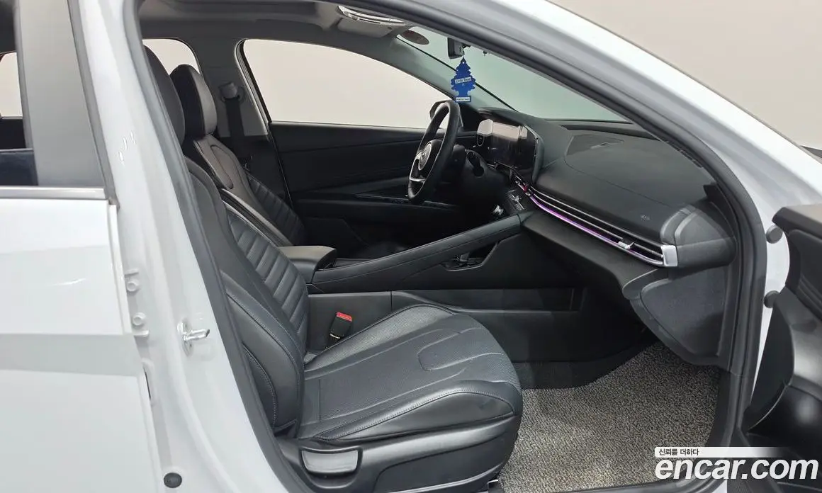Hyundai Avante 2021 1.6 автомат (гидро), фото 16